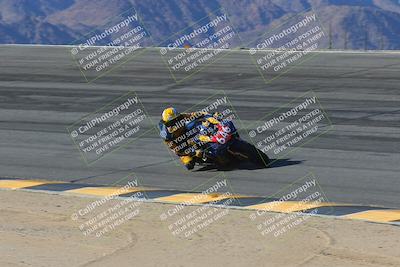 media/Mar-21-2025-CVMA Friday Practice (Fri) [[30cd4fe323]]/2-Racer 1/Session 2 (Bowl)/